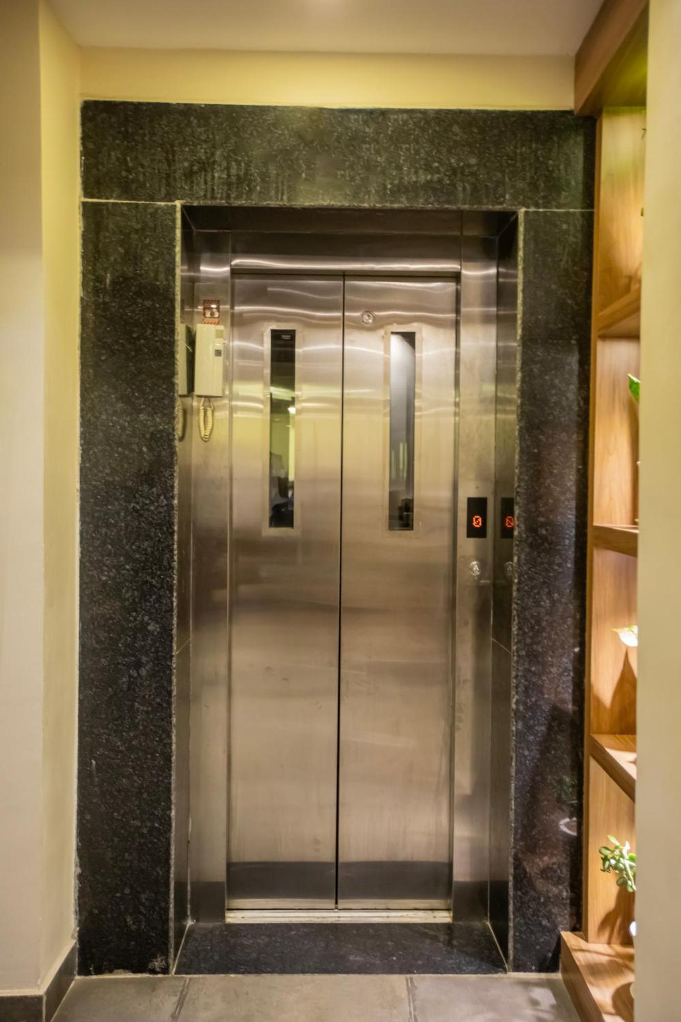 Capital Boutique Hotel Катманду Экстерьер фото