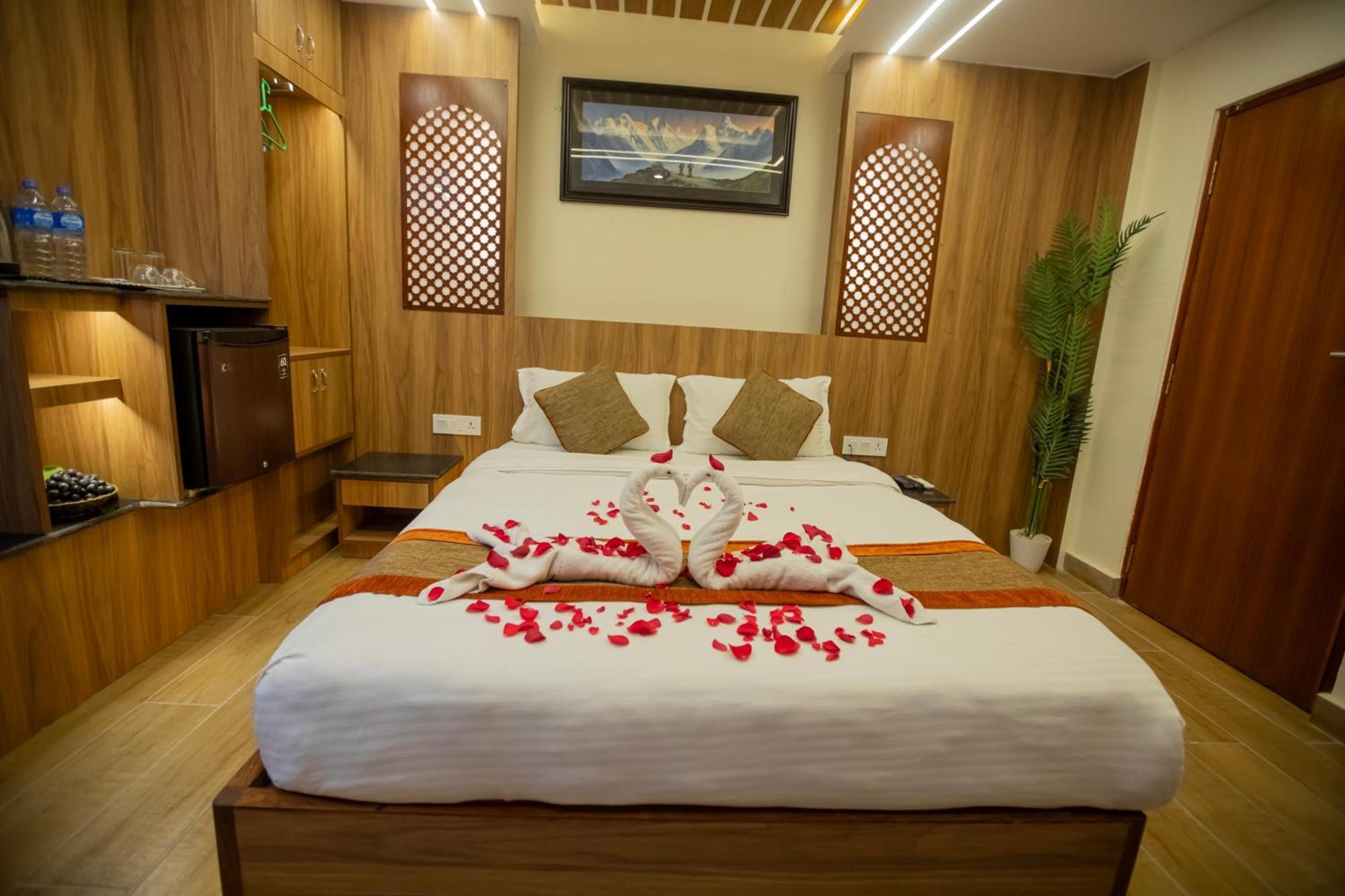 Capital Boutique Hotel Катманду Экстерьер фото